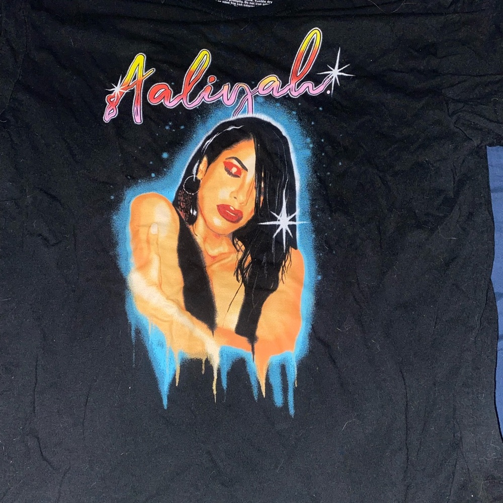 Aaliyah Graphic Tee - Black